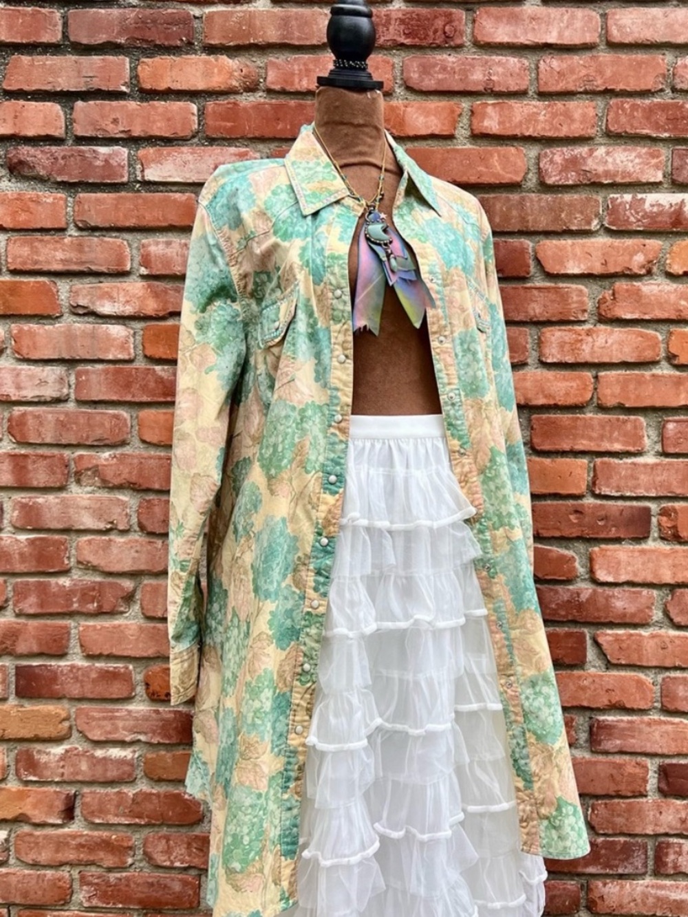 A Rare Bird Pearl Snap Teal Hydrangea Button Down Shirt